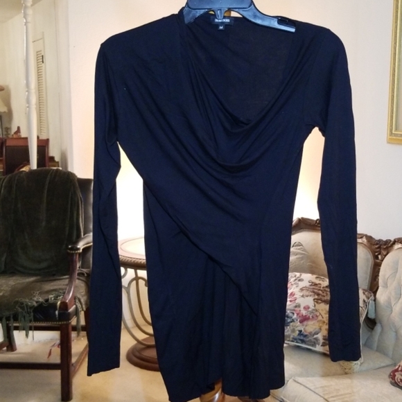 Denny Rose Top - Picture 2 of 8